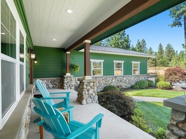 120 East Fender Road Colbert, WA 99005 - Photo 5 of 48