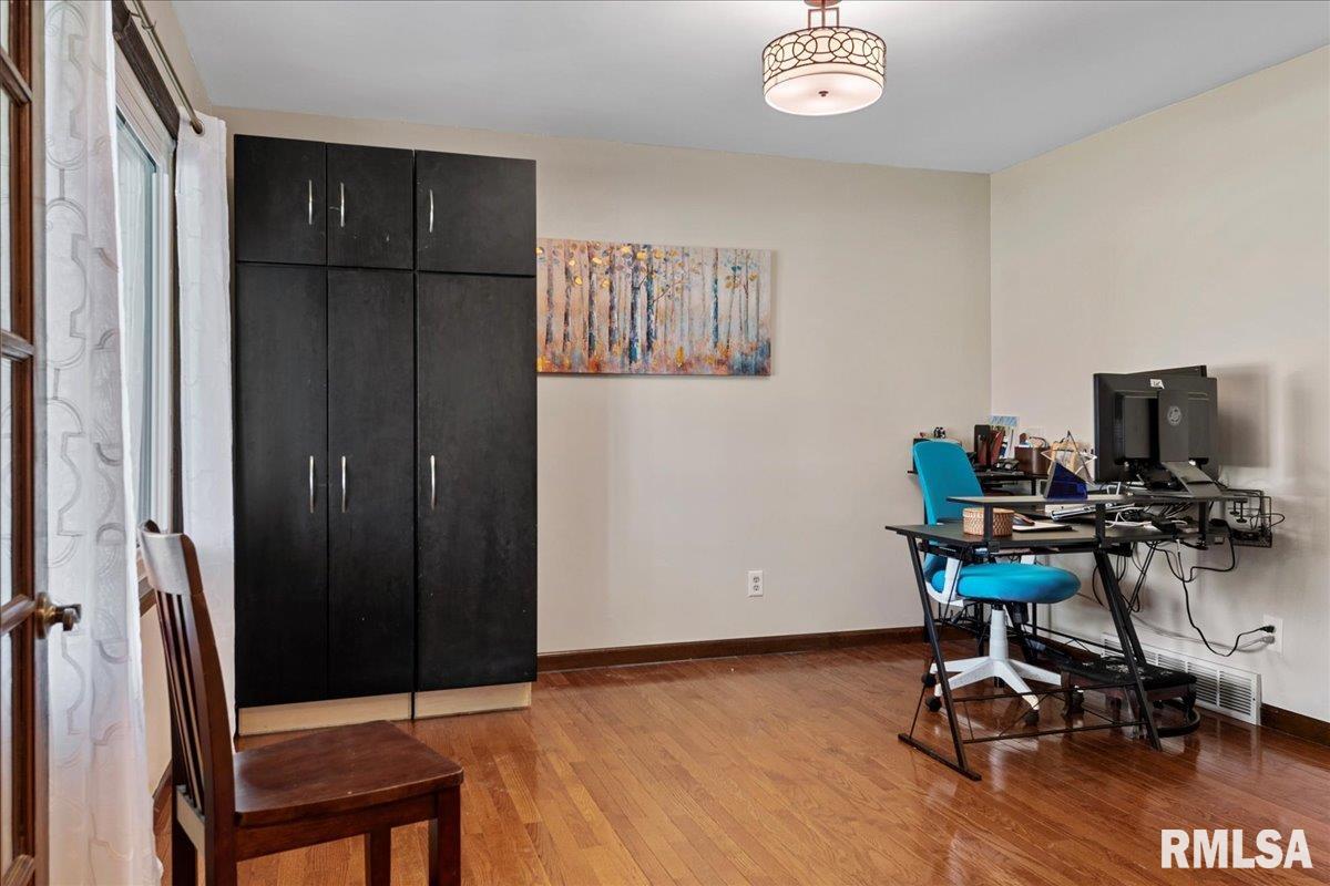 38 Frontier Lake Drive Springfield, IL 62707 - Photo 22 of 53