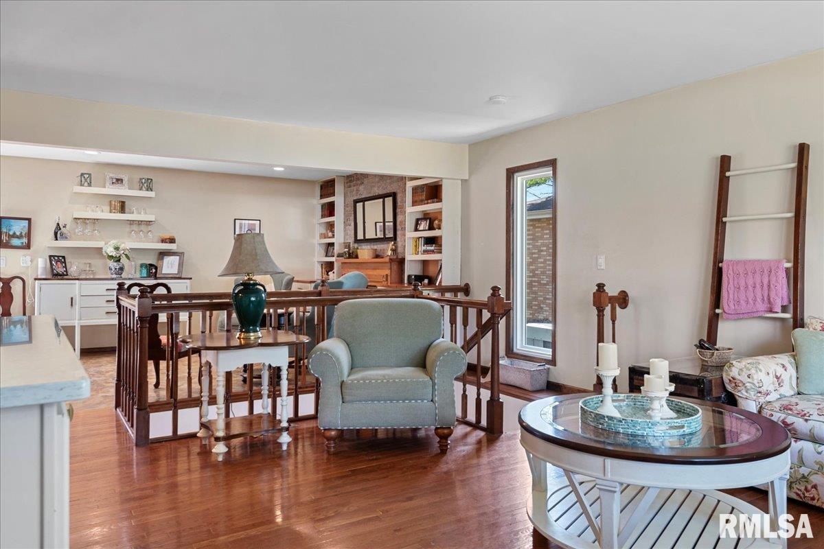 38 Frontier Lake Drive Springfield, IL 62707 - Photo 6 of 53