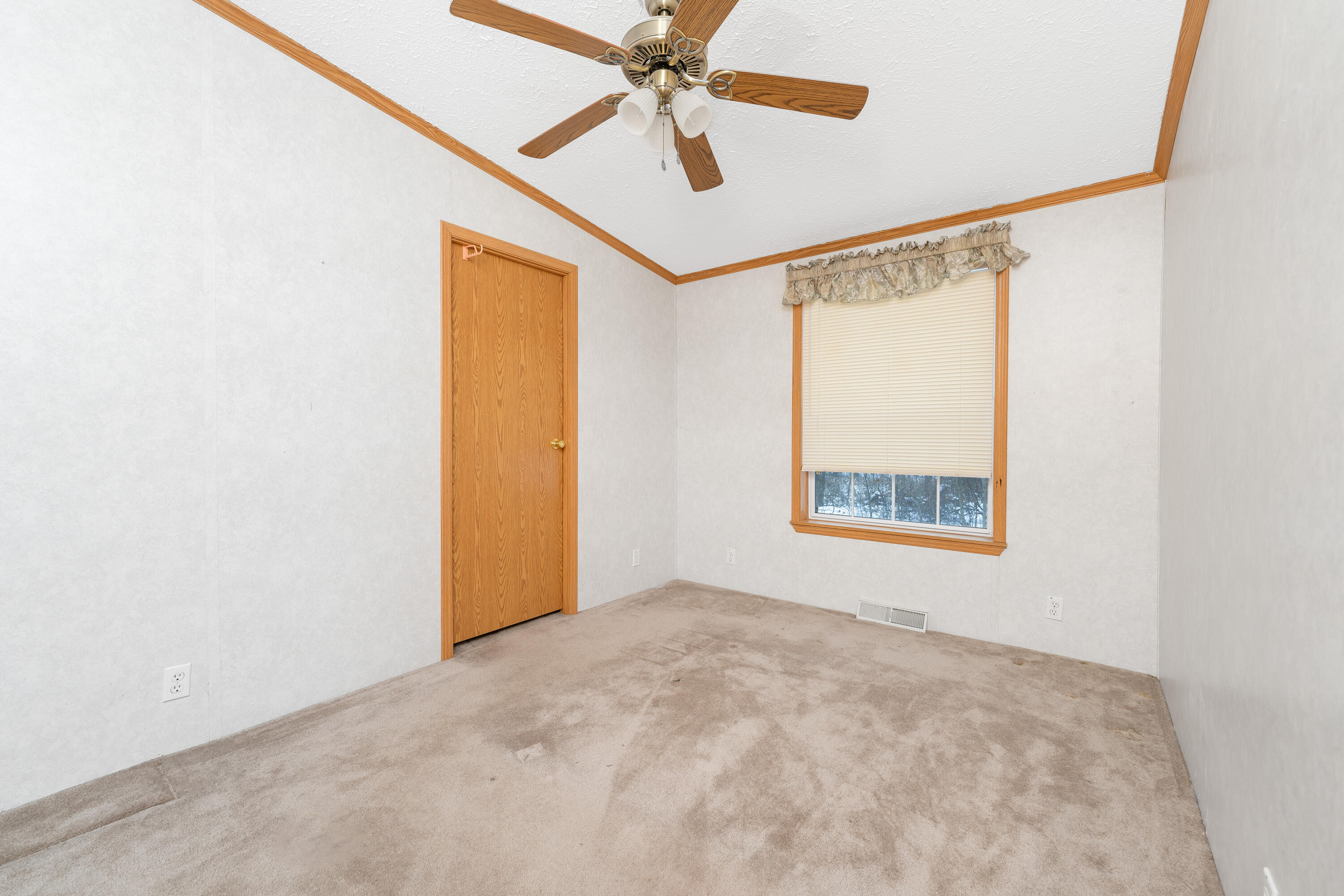 2841 Hammond Road Hastings, MI 49058 - Photo 14 of 25 DSC00743