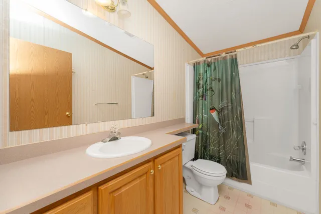 $165,000 | 2841 Hammond Road, Hastings, MI 49058