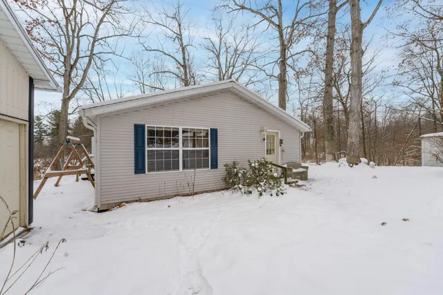 $165,000 | 2841 Hammond Road, Hastings, MI 49058
