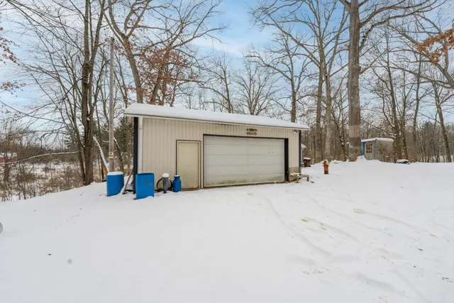 $165,000 | 2841 Hammond Road, Hastings, MI 49058