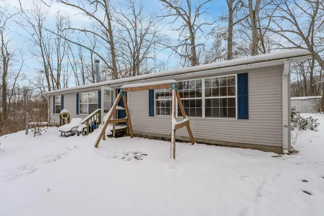 $165,000 | 2841 Hammond Road, Hastings, MI 49058