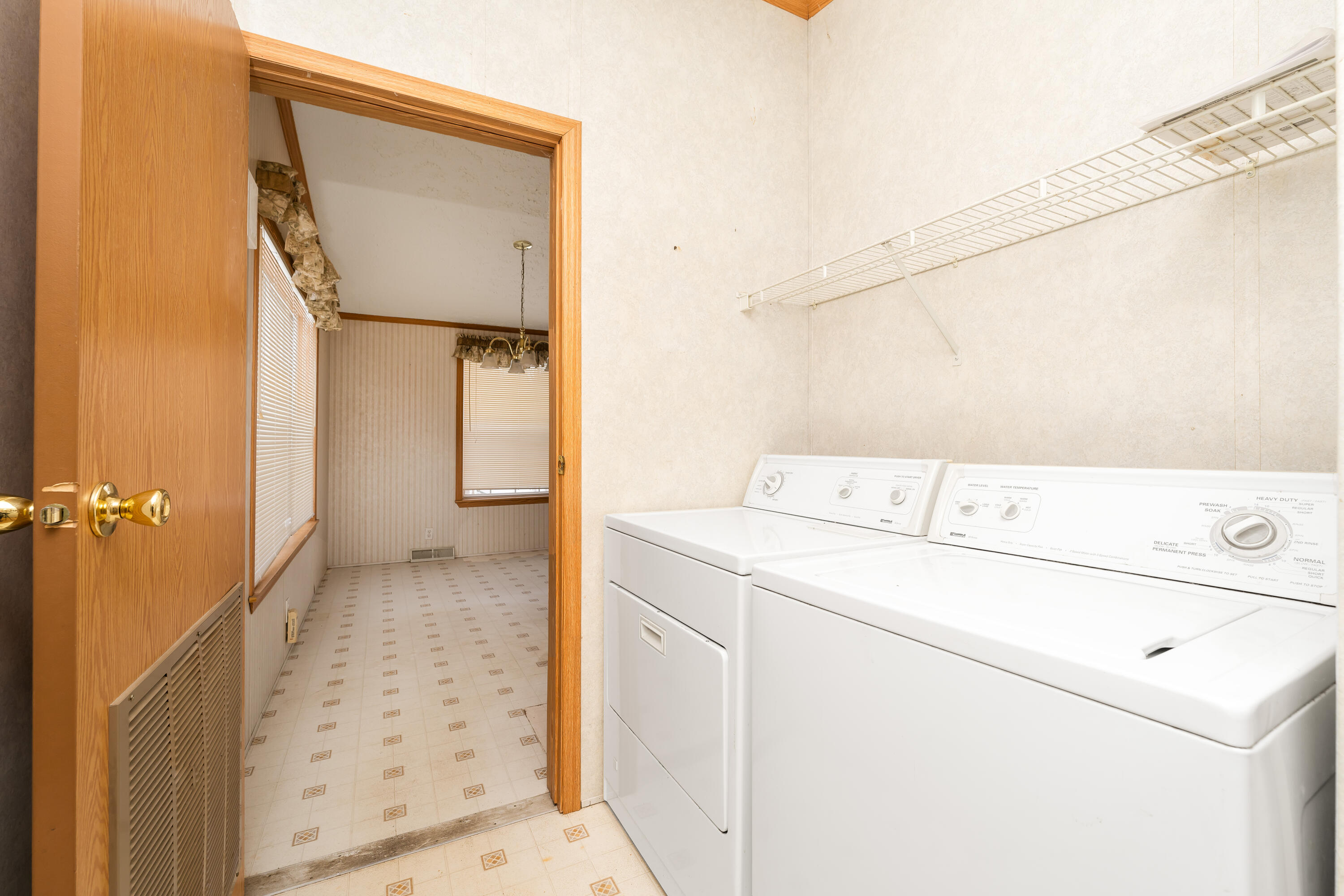 2841 Hammond Road Hastings, MI 49058 - Photo 5 of 25 2841Hammond_Laundry