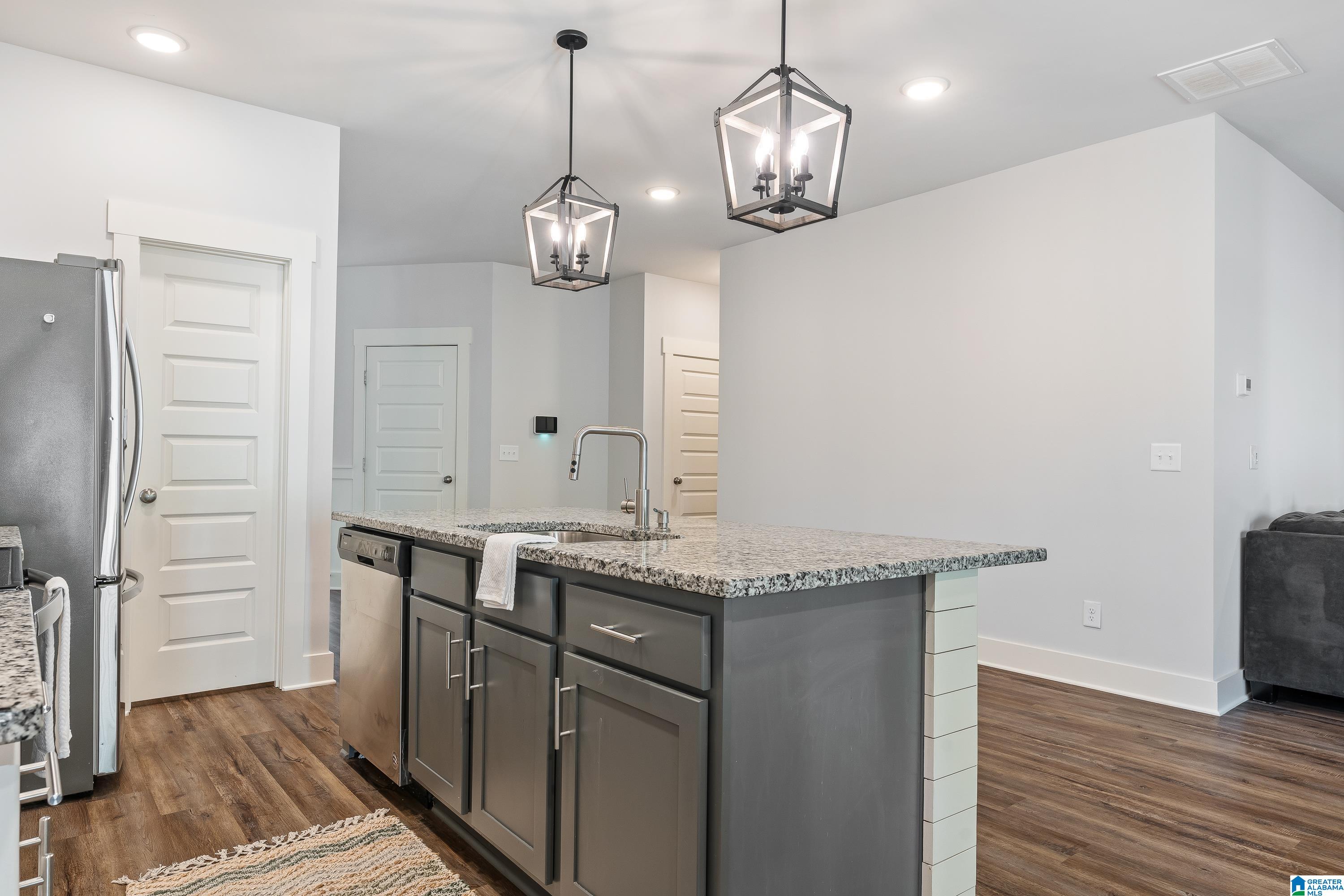 5437 Park Side Road Birmingham, AL 35244 - Photo 10 of 56