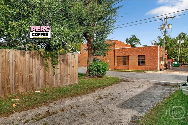 $1,825 | 530 East 35th Street, Savannah, GA 31401