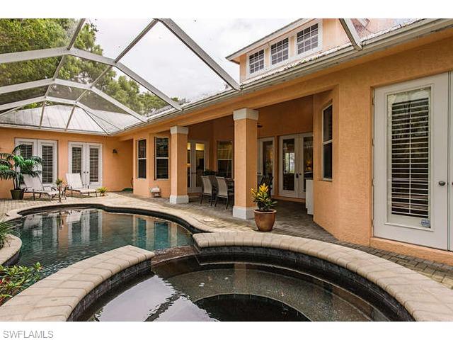 693 8th Street North Naples, FL 34102 - Photo 2 of 13