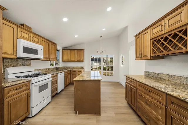 $289,800 | 201 West Collins Avenue, Unit 81, Orange, CA 92867