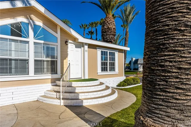 $289,800 | 201 West Collins Avenue, Unit 81, Orange, CA 92867