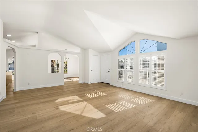 $289,800 | 201 West Collins Avenue, Unit 81, Orange, CA 92867