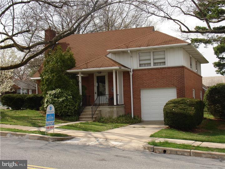 40 Spruce Street Shillington, PA 19607 - Photo 2 of 17