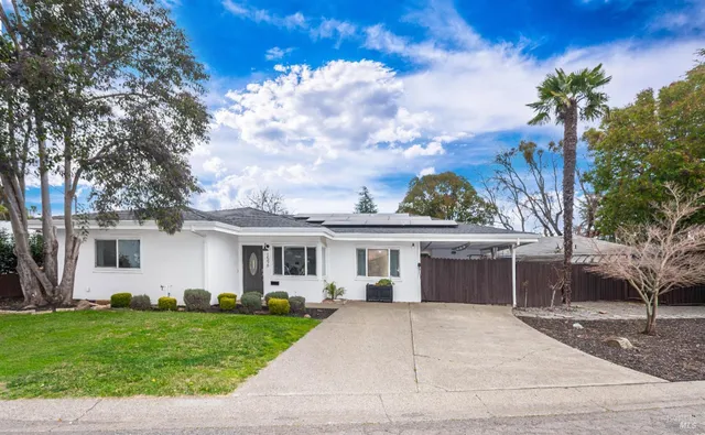 $680,000 | 1596 Verna Drive, Napa, CA 94558