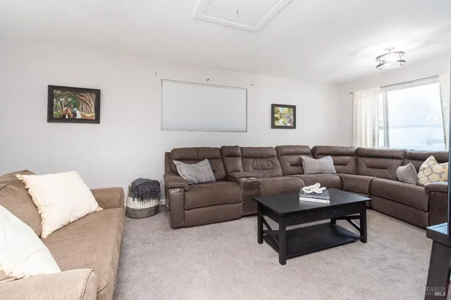 $680,000 | 1596 Verna Drive, Napa, CA 94558