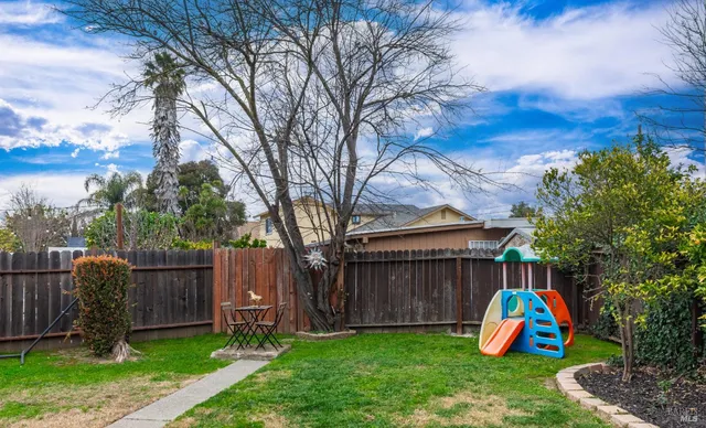 $680,000 | 1596 Verna Drive, Napa, CA 94558