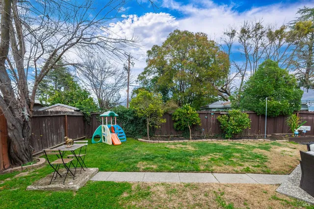 $680,000 | 1596 Verna Drive, Napa, CA 94558