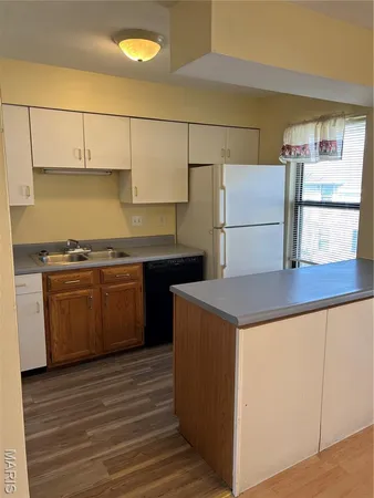 $55,400 | 1863 High Sun Drive, Florissant, MO 63031