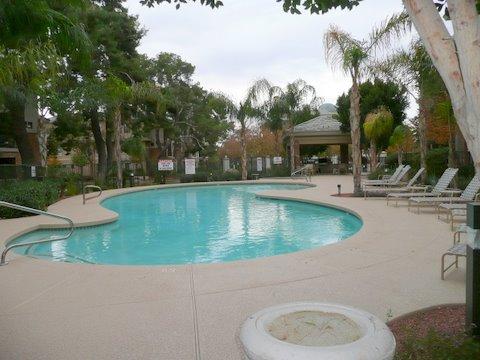4488 East Thomas Road, Unit 1009 Phoenix, AZ 85018 - Photo 4 of 12 Pool