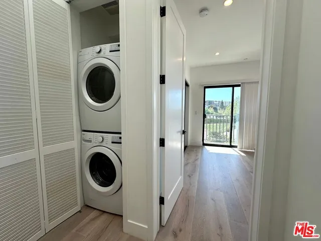 $5,195 | 3414 London Street, Unit 3, Los Angeles, CA 90026