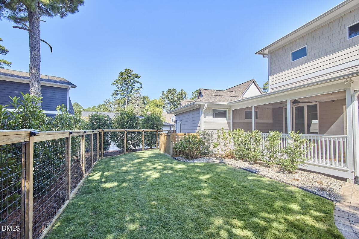 1018 Northampton Road Durham, NC 27707 - Photo 21 of 45 021