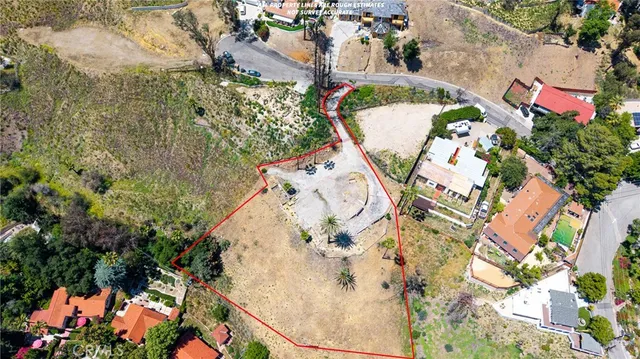 a view of a very nice looking yard