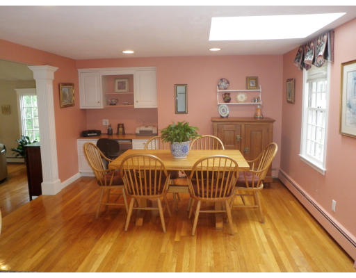 10 Winthrop Road Hingham, MA 02043 - Photo 11 of 21 Gallery Image 11