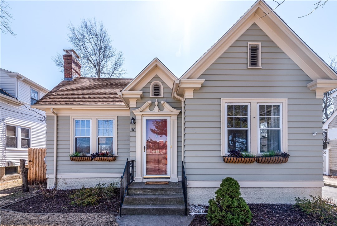 34 Rialto Street Providence, RI 02908 - Photo 1 of 49 Gallery Image 1