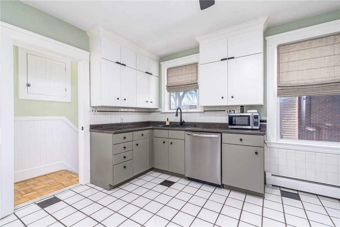 34 Rialto Street Providence, RI 02908 - Photo 16 of 49 Gallery Image 16
