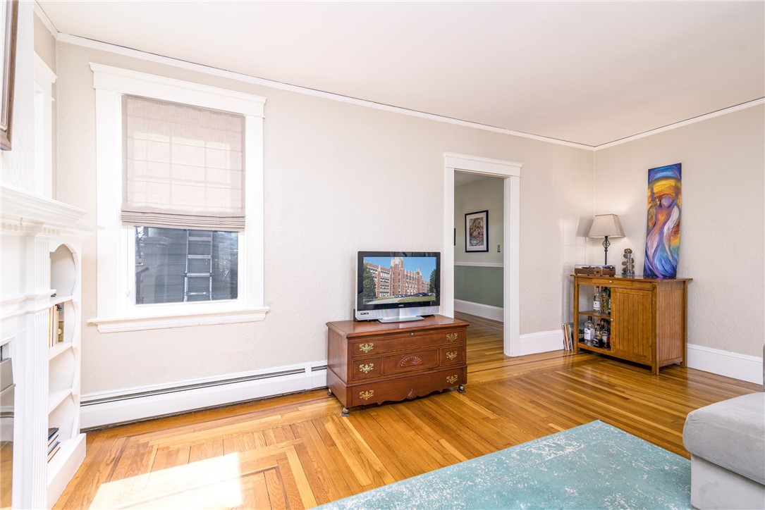 34 Rialto Street Providence, RI 02908 - Photo 7 of 49 Gallery Image 7