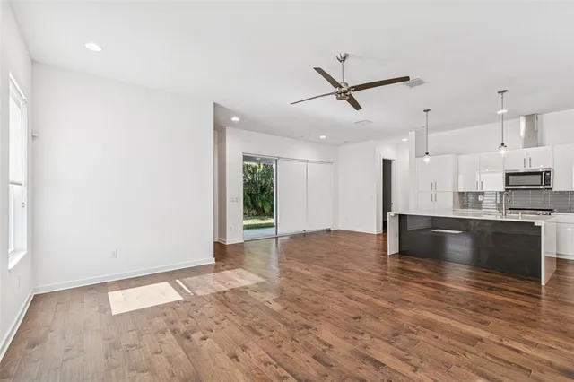 $4,500 | 6719 South Dauphin Avenue, Tampa, FL 33611