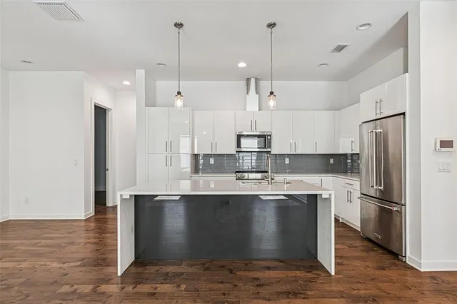 $4,500 | 6719 South Dauphin Avenue, Tampa, FL 33611