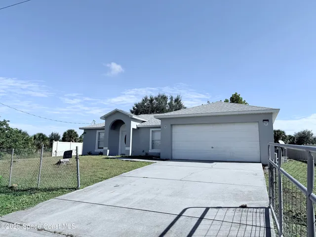 $2,000 | 2473 Largo Avenue, Palm Bay, FL 32908
