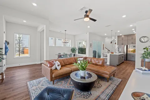 $918,500 | 3915 Tilley Street, Austin, TX 78723