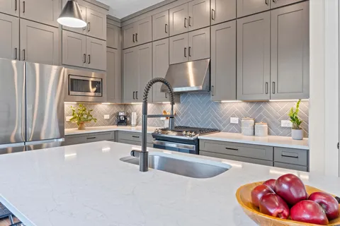 $918,500 | 3915 Tilley Street, Austin, TX 78723