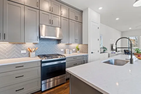 $918,500 | 3915 Tilley Street, Austin, TX 78723