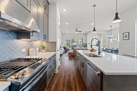 $918,500 | 3915 Tilley Street, Austin, TX 78723