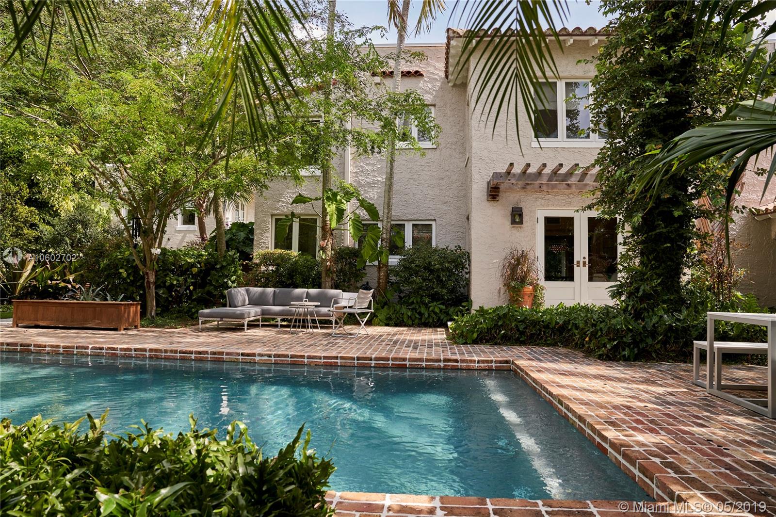 4095 Park Avenue Miami, FL 33133 - Photo 2 of 60