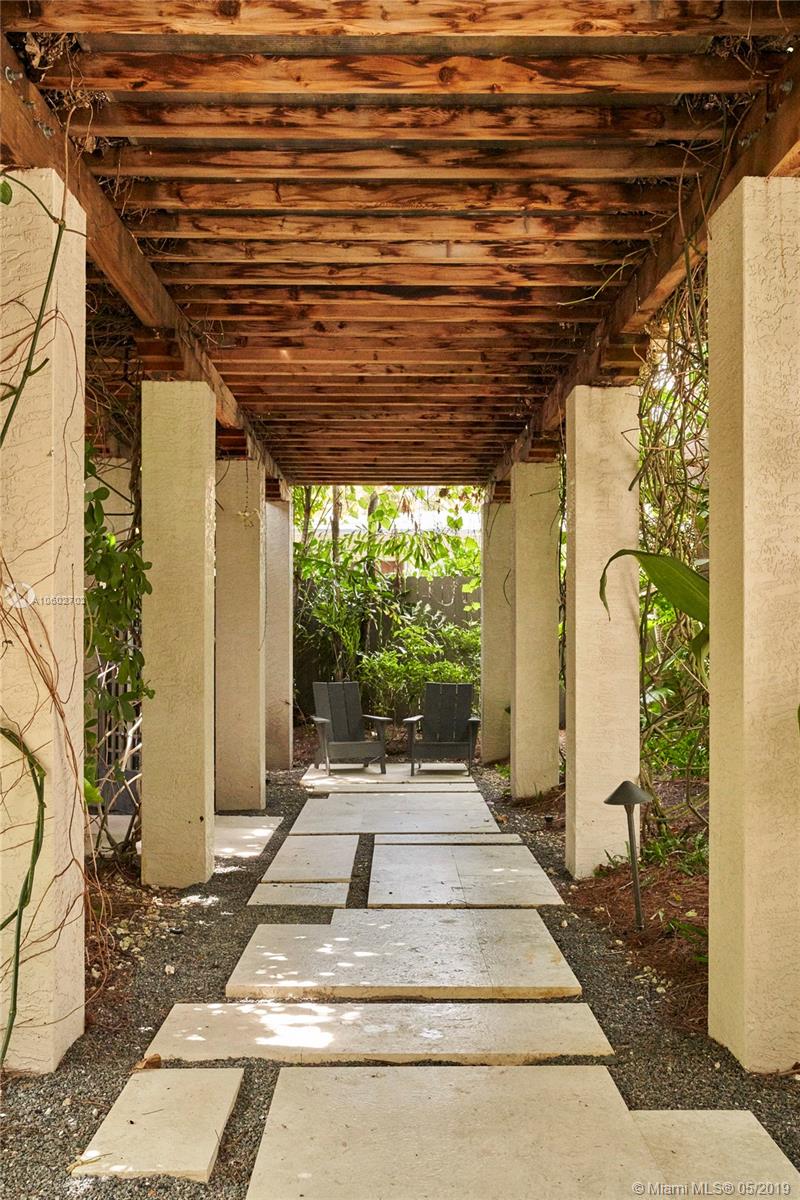 4095 Park Avenue Miami, FL 33133 - Photo 23 of 60