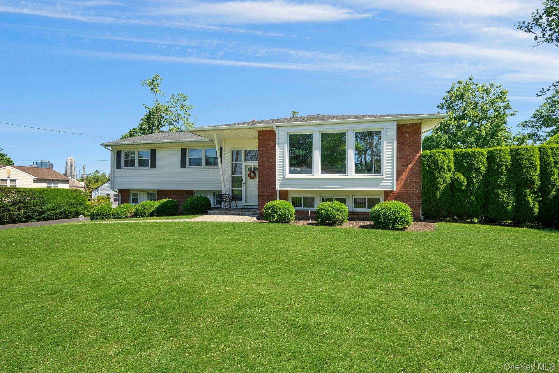 101 Windsor Ovl New Rochelle, NY 10805 - Photo 35 of 48