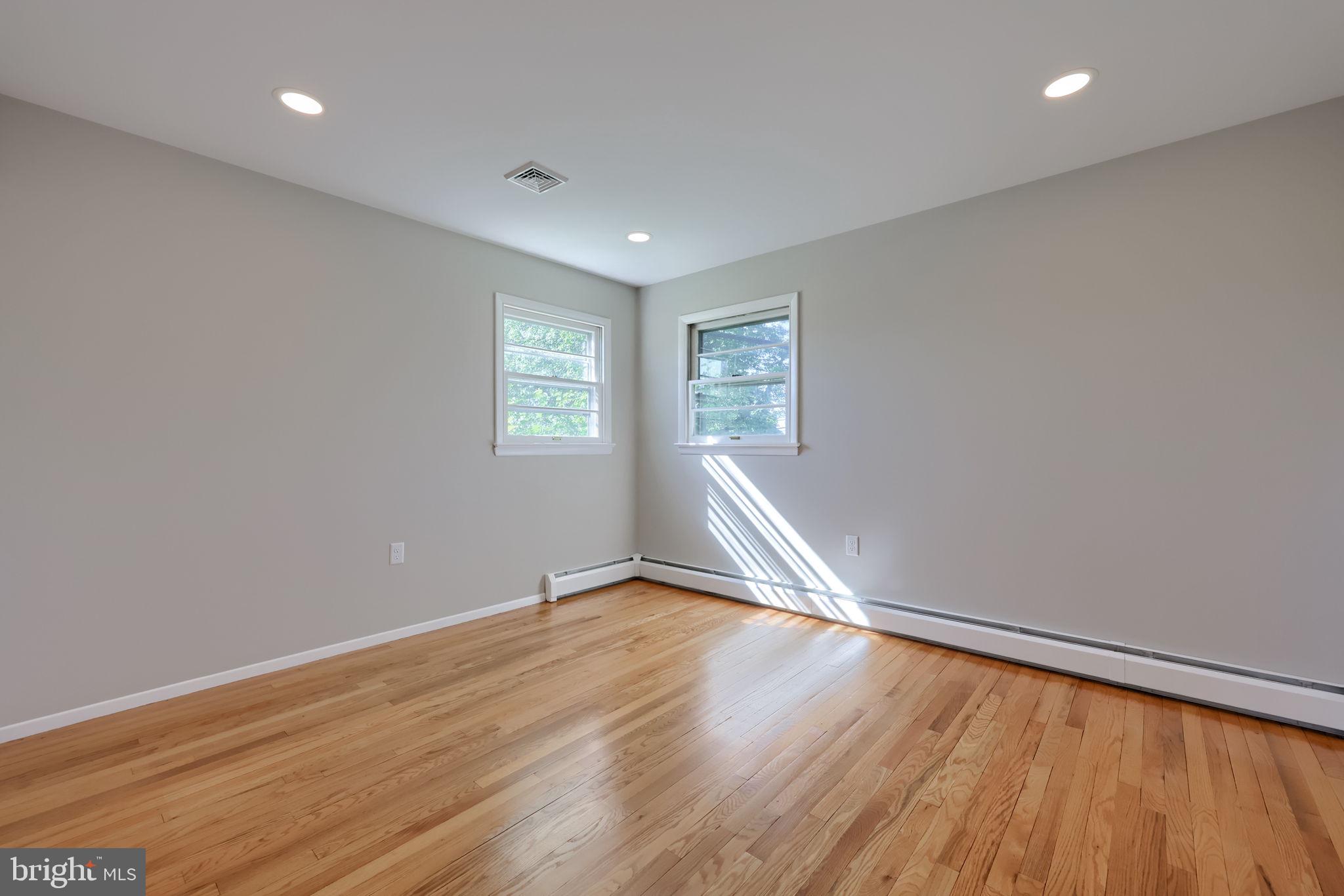 8 Heathglen Road Middletown, PA 17057 - Photo 17 of 40 Bedroom 1
