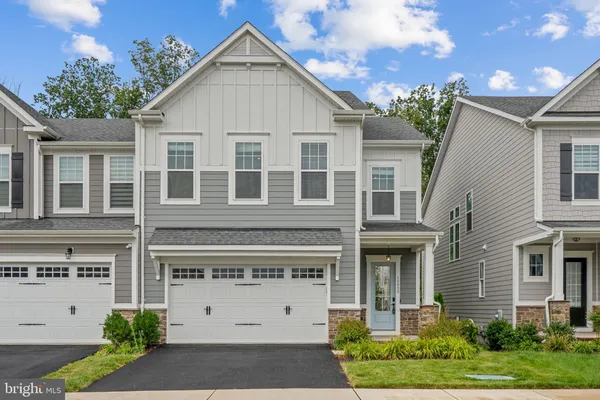 $785,000 | 18080 Moss Garden Road, Dumfries, VA 22026