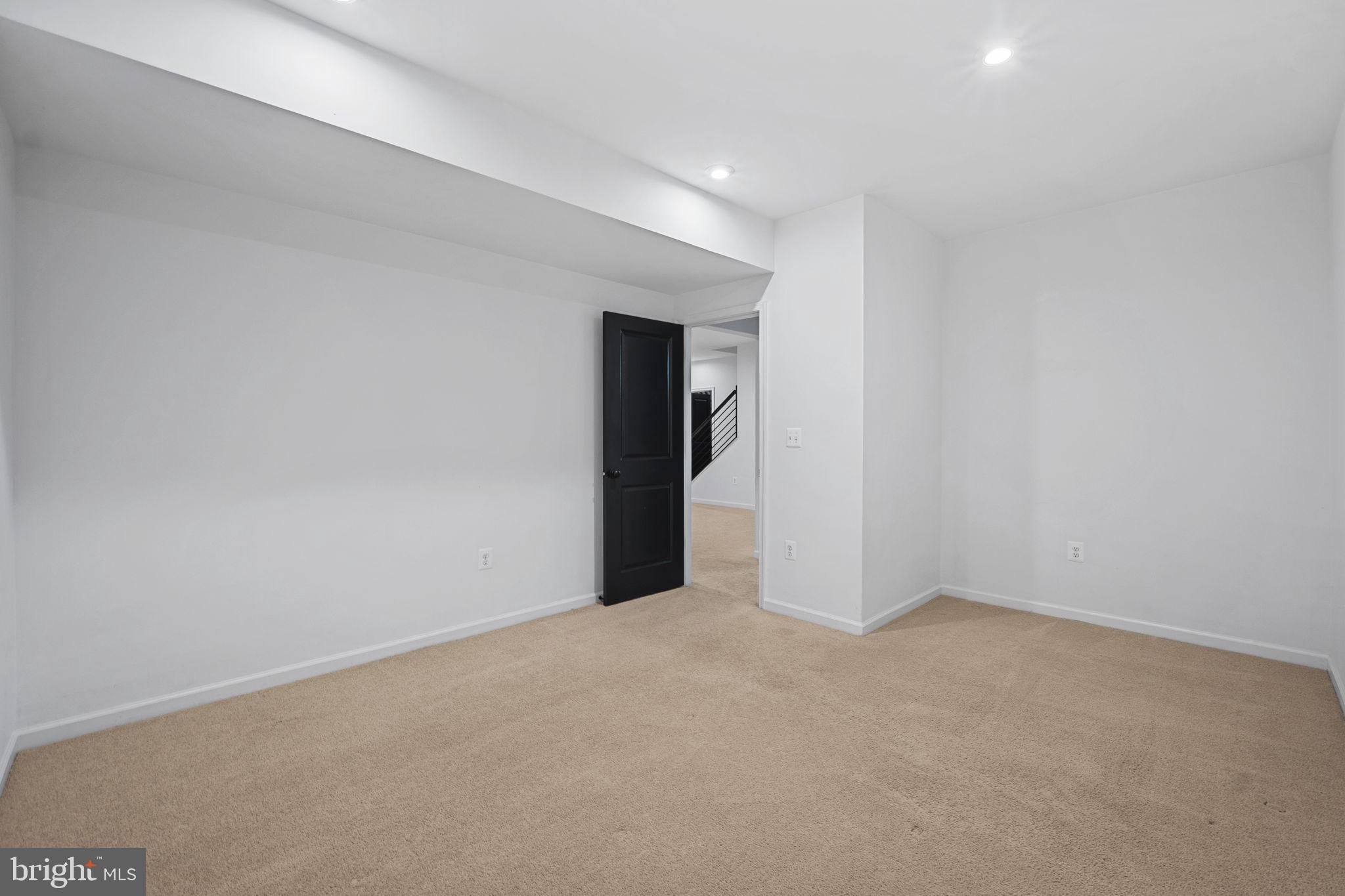 18080 Moss Garden Road Dumfries, VA 22026 - Photo 44 of 76 Bonus Room. Maybe an office?