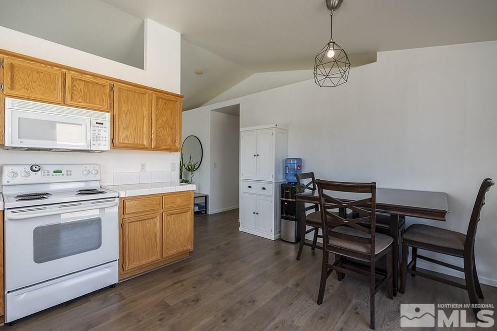 2186 Snow Drift Road Fernley, NV 89408 - Photo 8 of 16 Photo 8