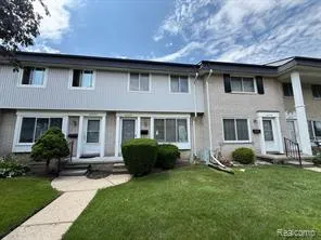 $135,000 | 28394 Universal Drive, Warren, MI 48092