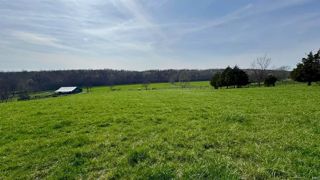 $895,000 | Off W Side South Off Street, Pekin, IN 47165