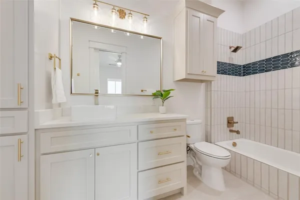 $995,000 | 384 Edwards Road, Rockwall, TX 75032