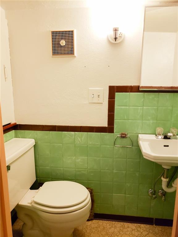 24 Brisk Avenue McKees Rocks, PA 15136 - Photo 15 of 21