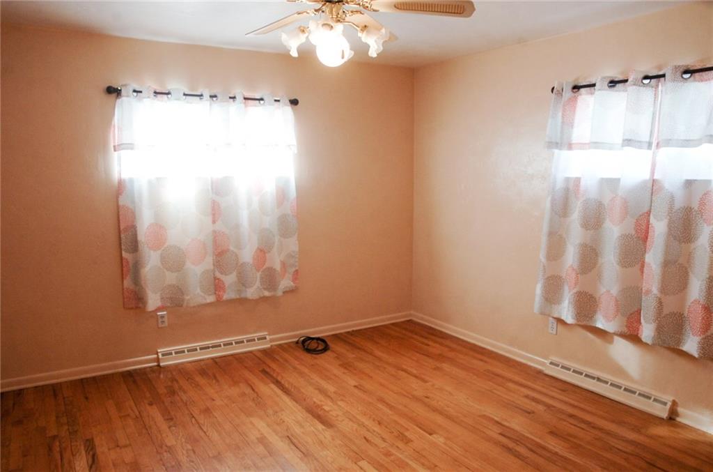 24 Brisk Avenue McKees Rocks, PA 15136 - Photo 10 of 21