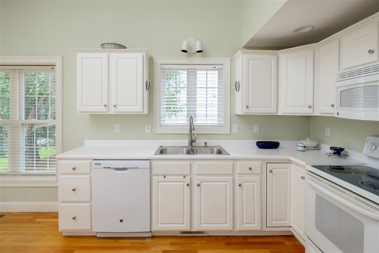 32 Hampton Meadows Hampton, NH 03842 - Photo 12 of 38 Gallery Image 12