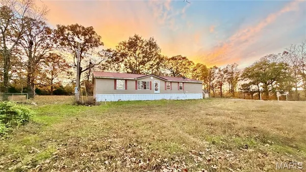 $145,000 | 27110 Stoddard Drive, Laquey, MO 65534